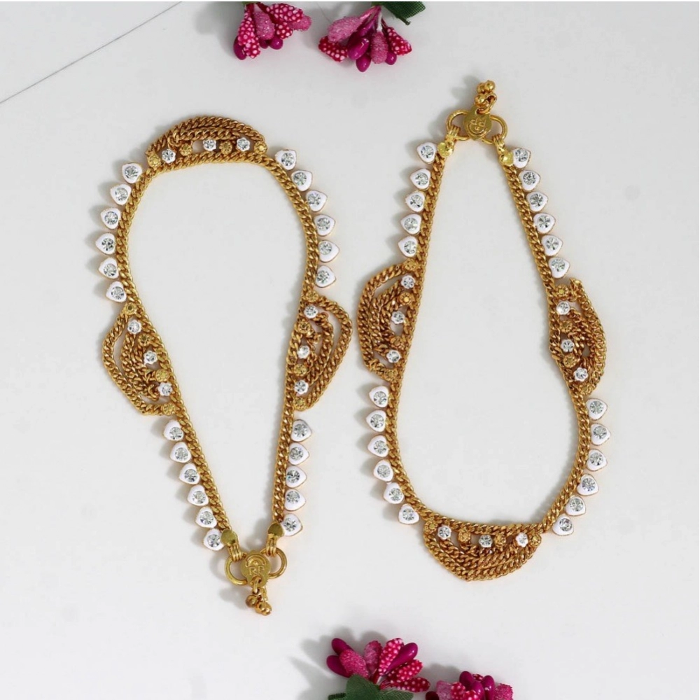 generic women's white color rhinestone anklets (free size: upto 10")