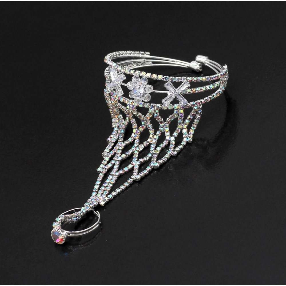 generic women's white color hathphool adjustable bracelet