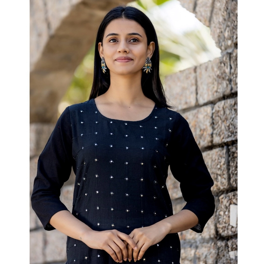 Generic Women's Cotton Solid 3/4 Sleeve Round Neck Kurti (Black) - Image 2