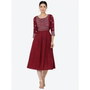 Generic Women's Casual Rayon 3-4th Sleeves Kurti (Maroon)